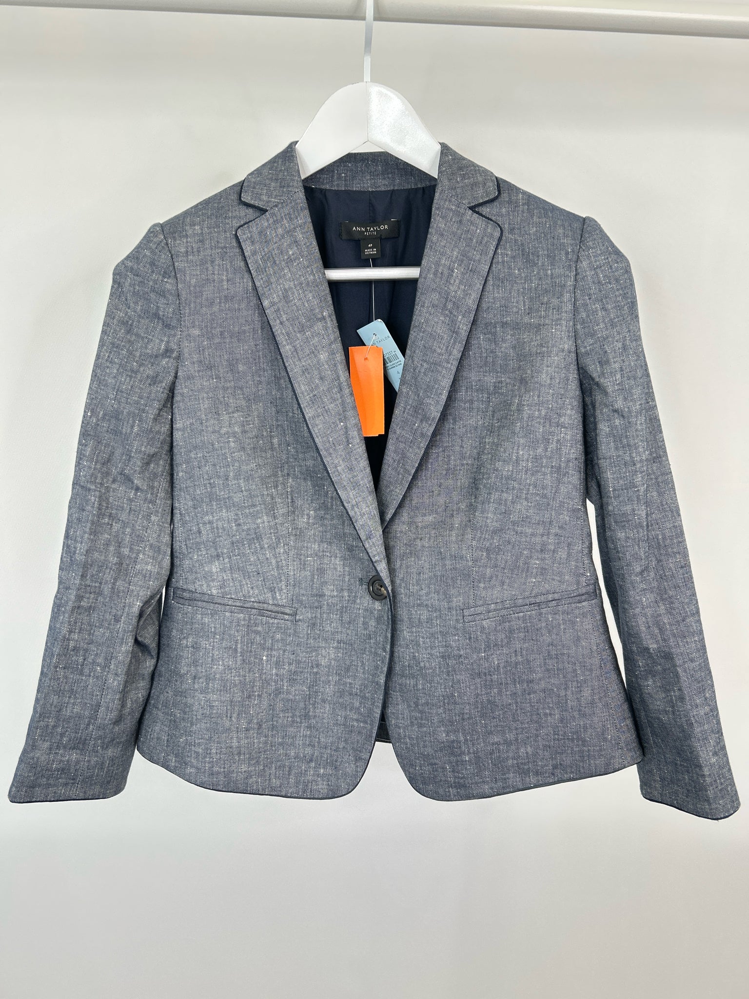 ANN TAYLOR Size 4P BLUE DENIM Women Blazer