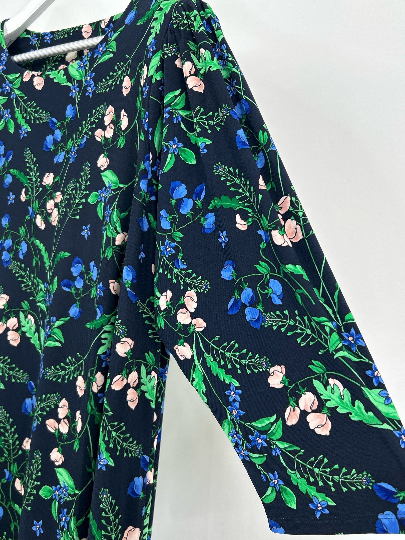 TOMMY HILFIGER Size 18W NAVY FLORAL Women Dress