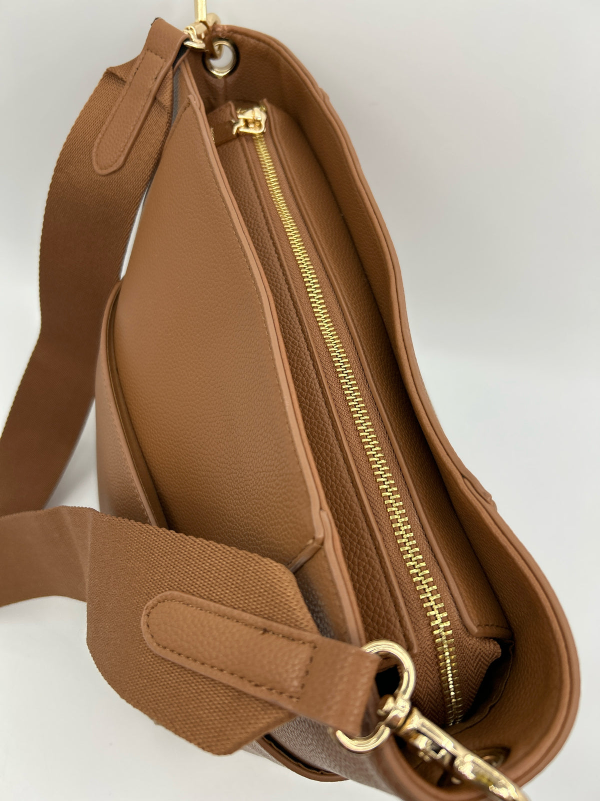 AH-DORNED Brown Women Purse