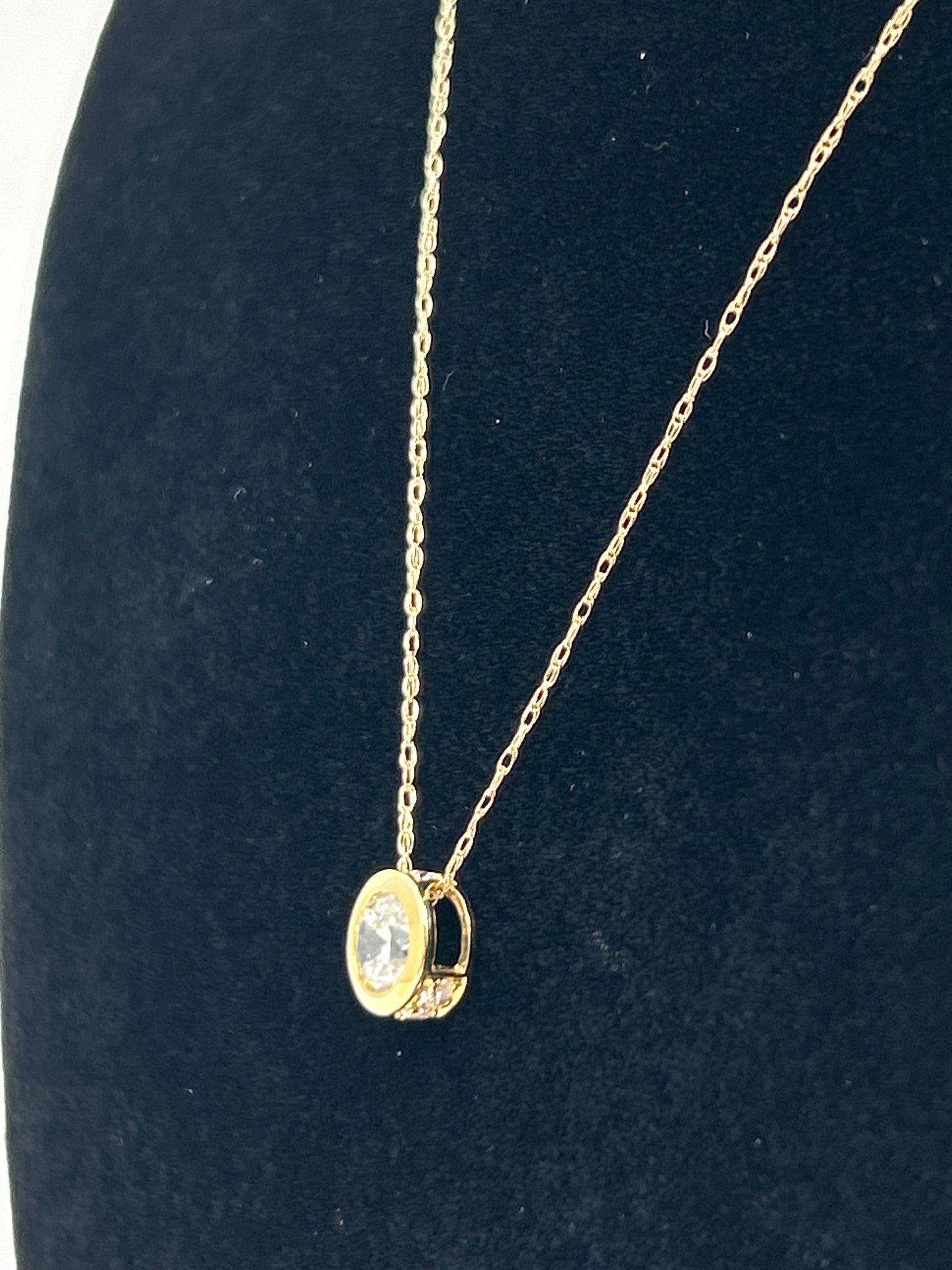 ABSOLUTE NIB Gold Necklace