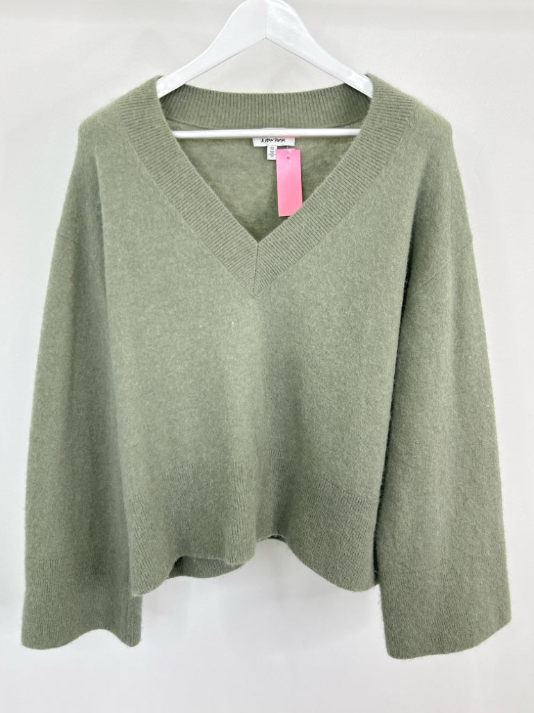 & OTHER STORIES Women Size M SAGE Sweater