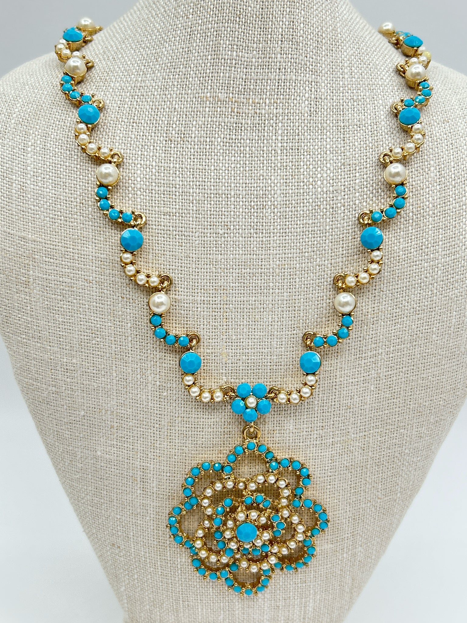 SUZANNE SOMERS Gold and Blue Jewelry Set