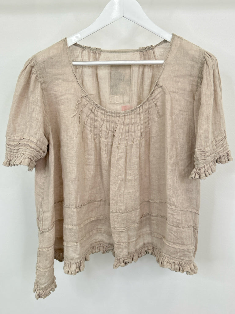 MAGNOLIA PEARL Women Size One Size Taupe Top