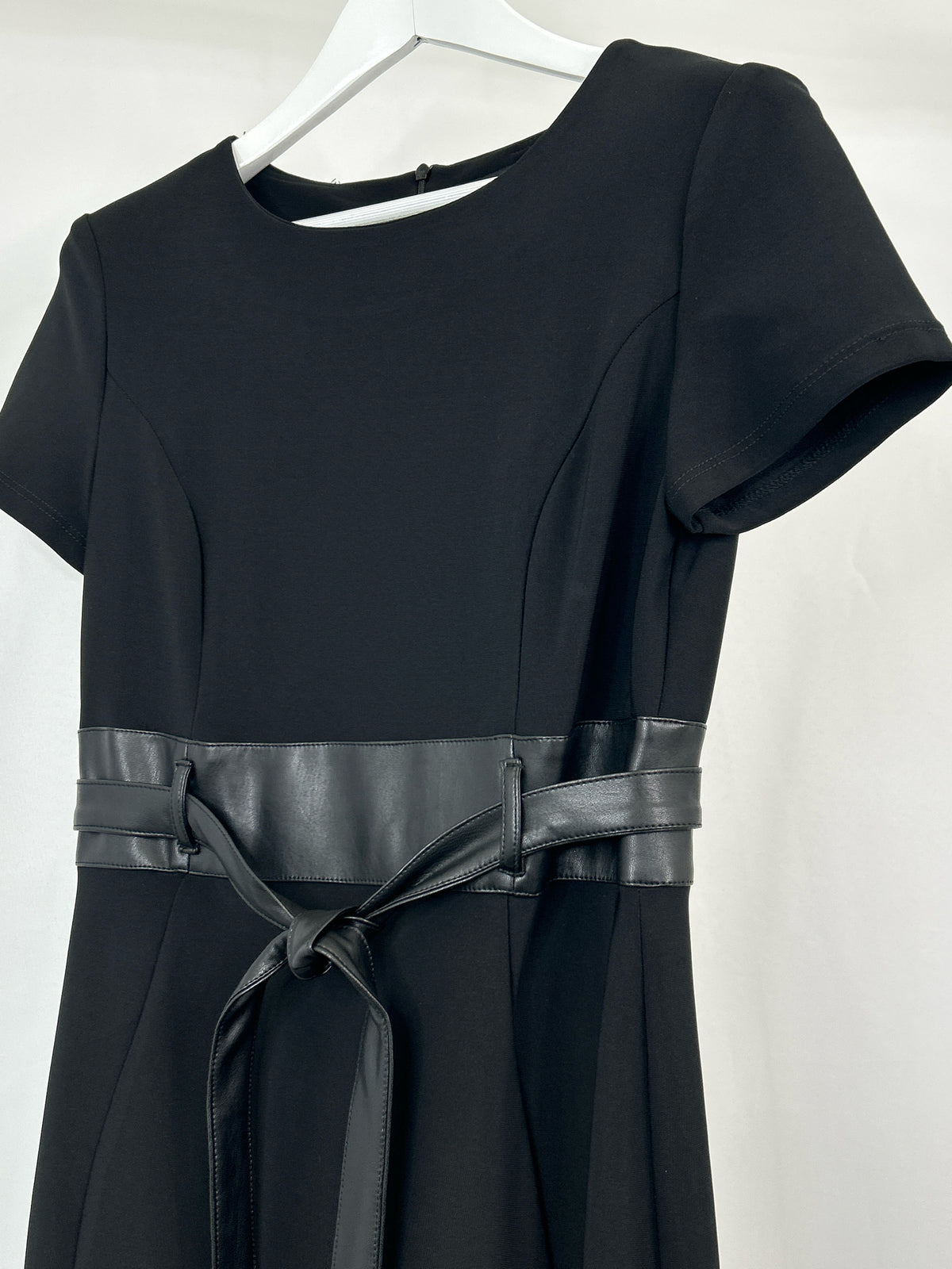 FRANK LYMAN Size 6 Black Women Dress