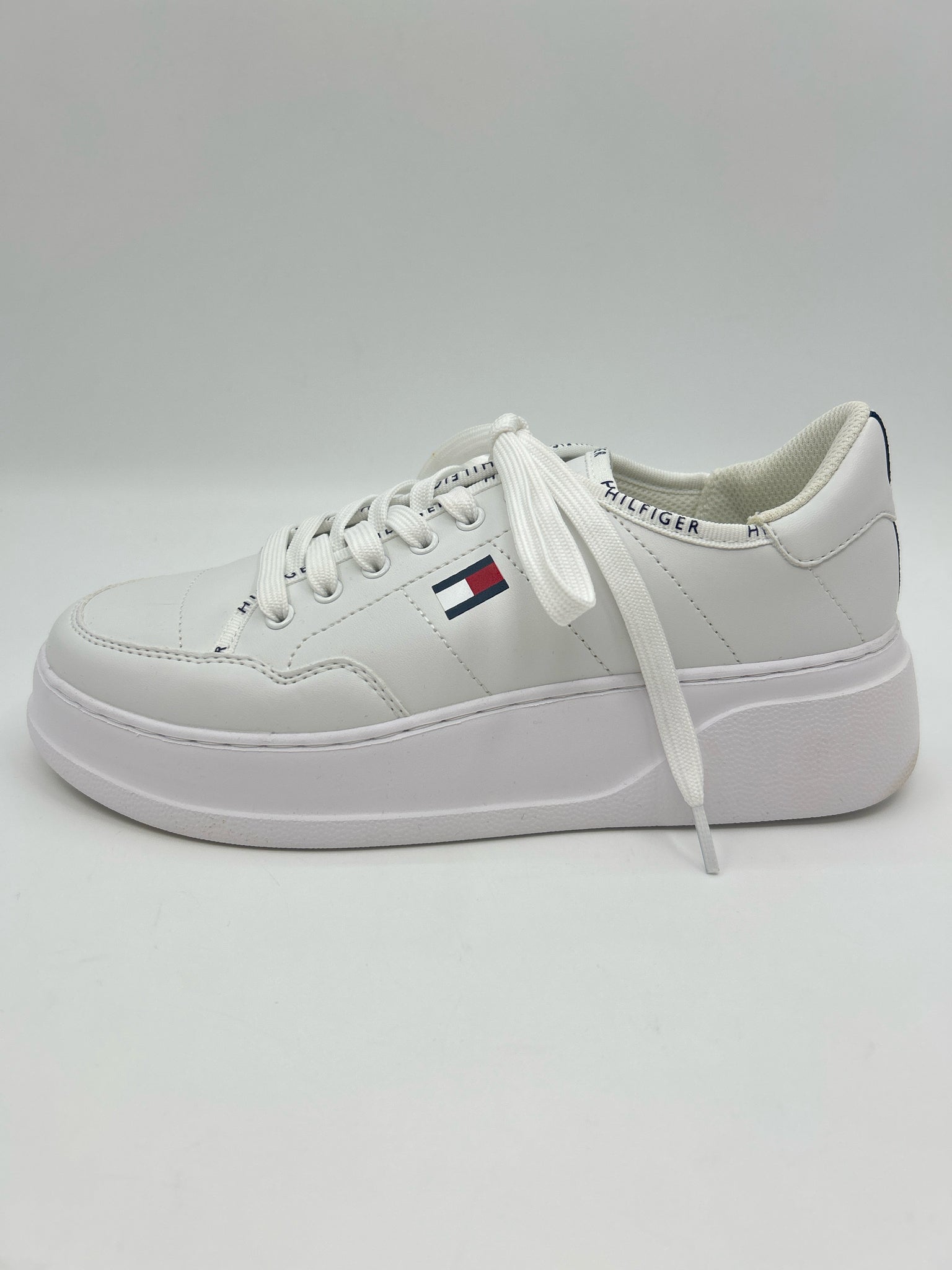 TOMMY HILFIGER Size 9M White Women Sneakers