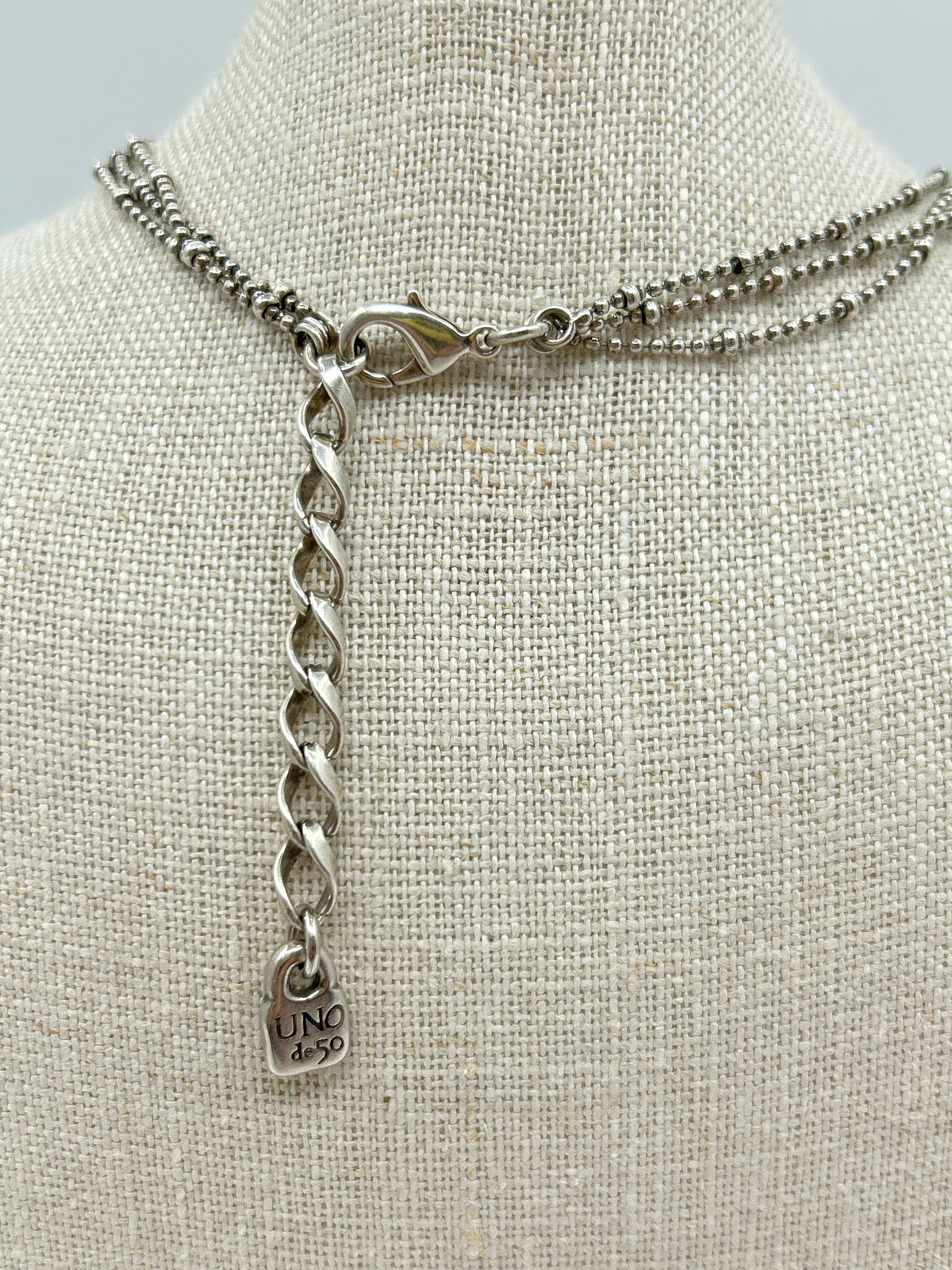 UNO DE 50 Silver & Blue Necklace