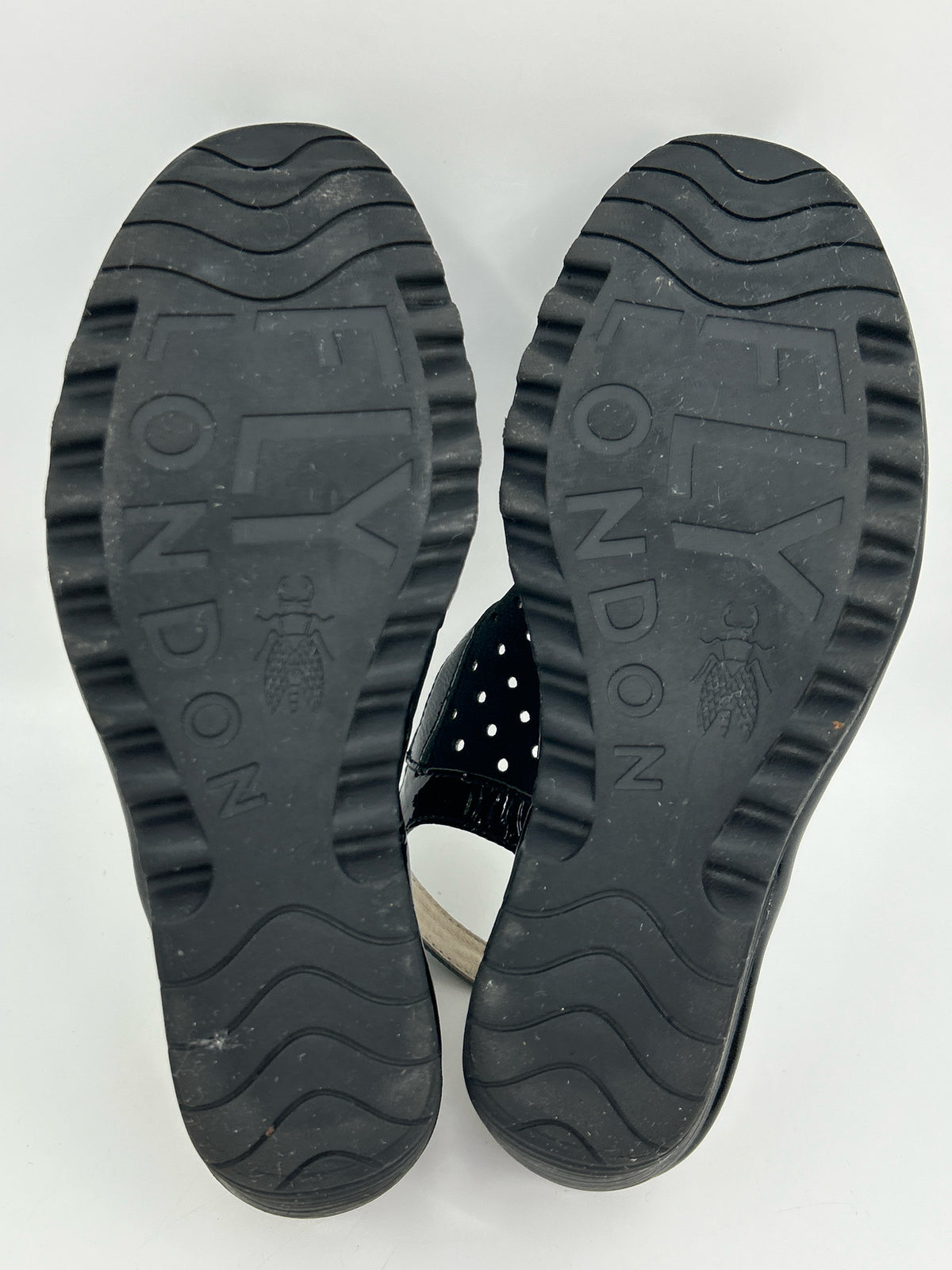 FLY LONDON Size 39 Black Women Sandal