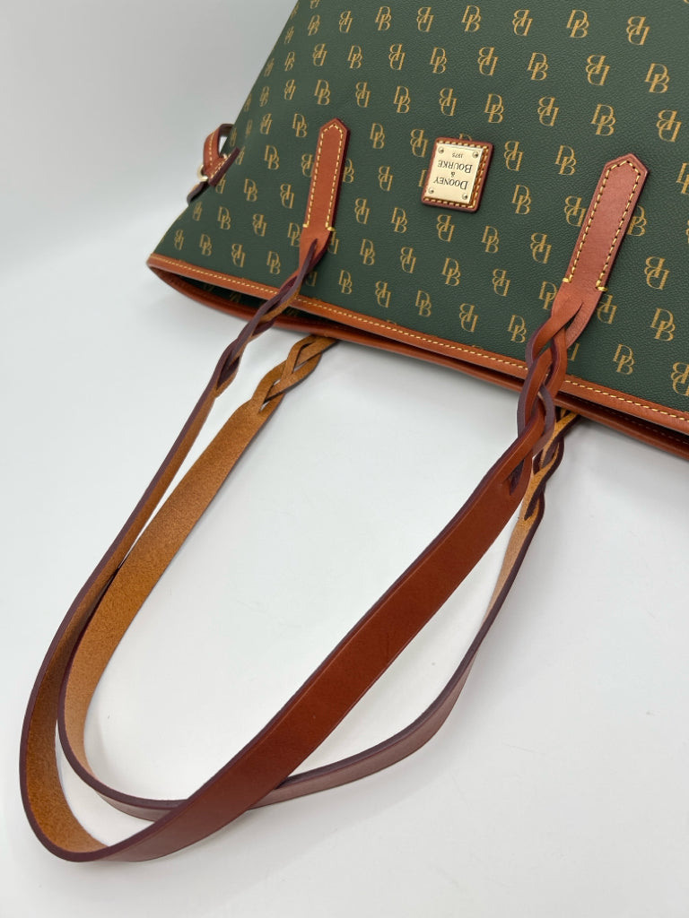 DOONEY & BOURKE NWT Green Print Women's Tote