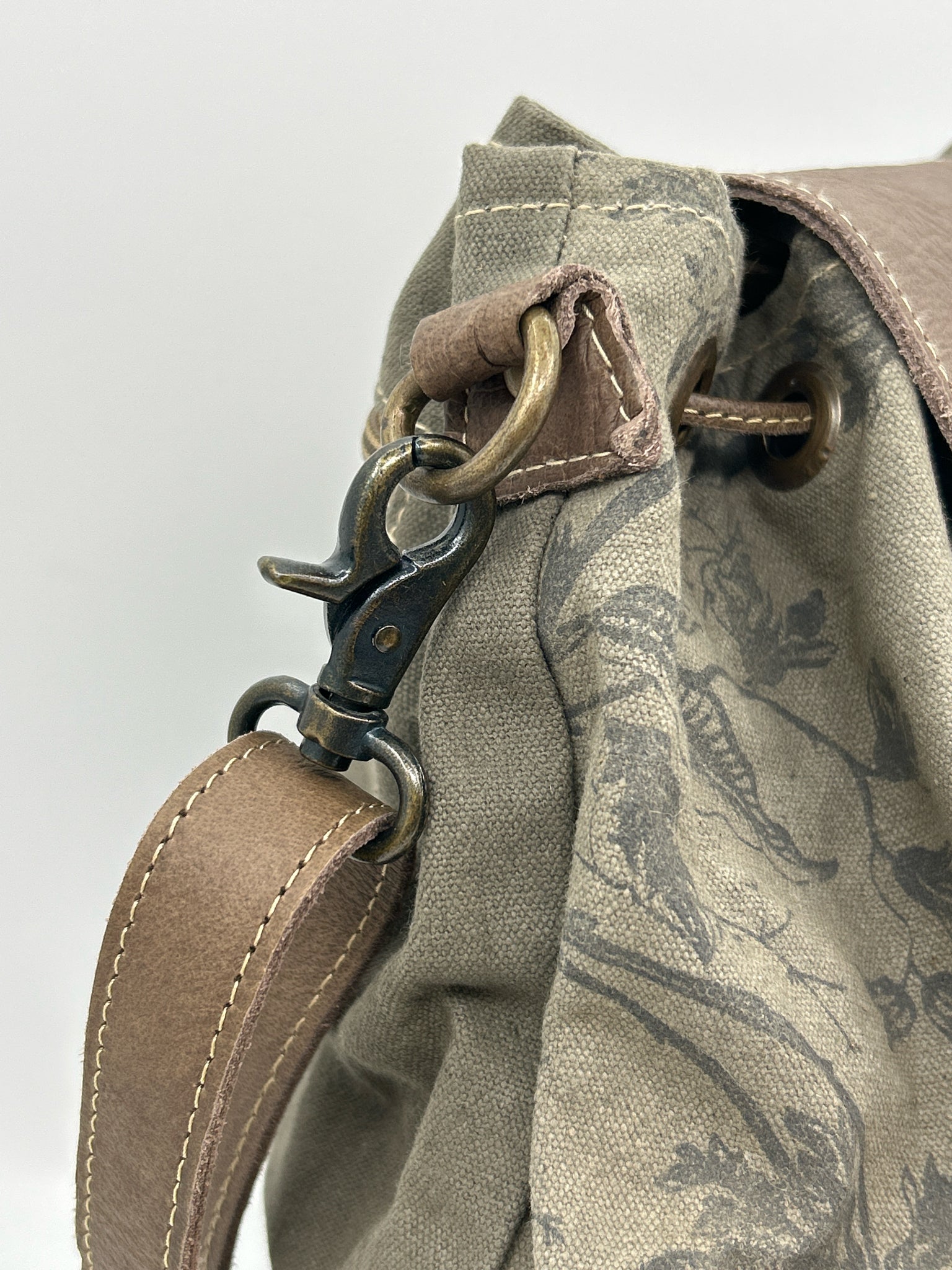 MYRA BAG Brown Print Women Purse