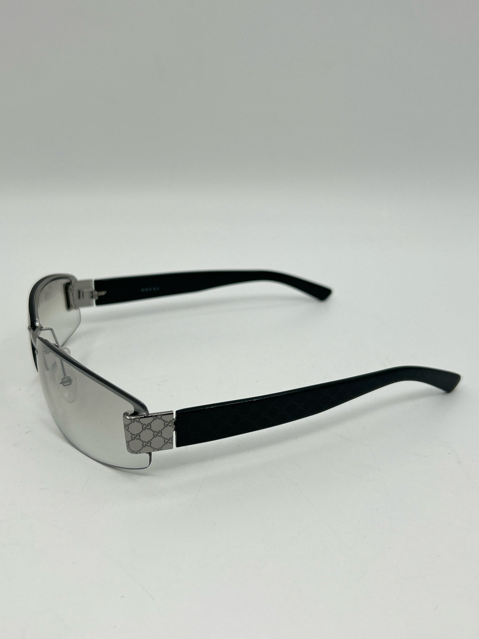 GUCCI Black Sunglasses