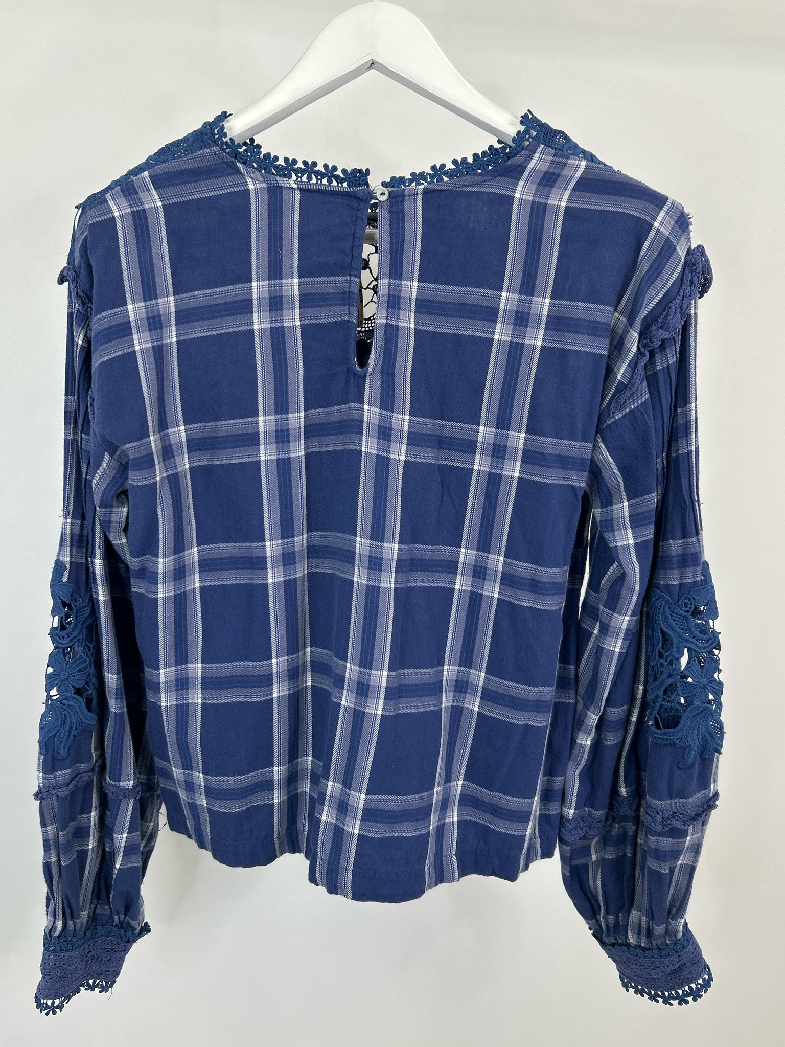 FREE PEOPLE Size S blue and white Women Top