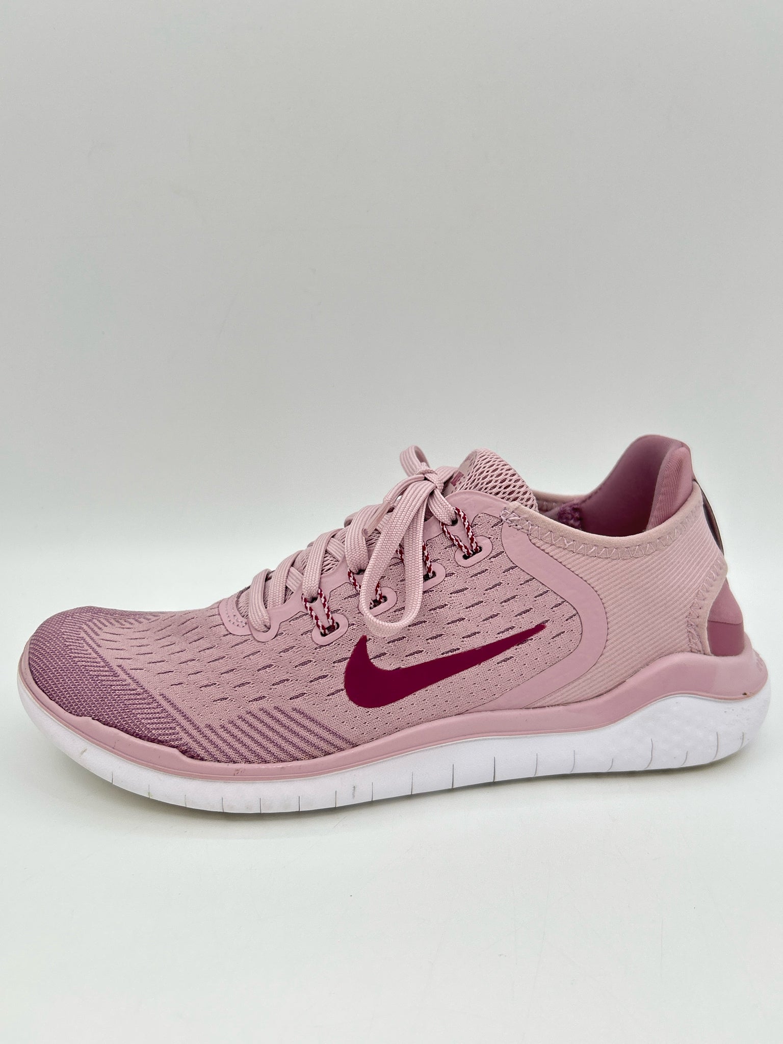 NIKE Size 7 Mauve Women Sneakers