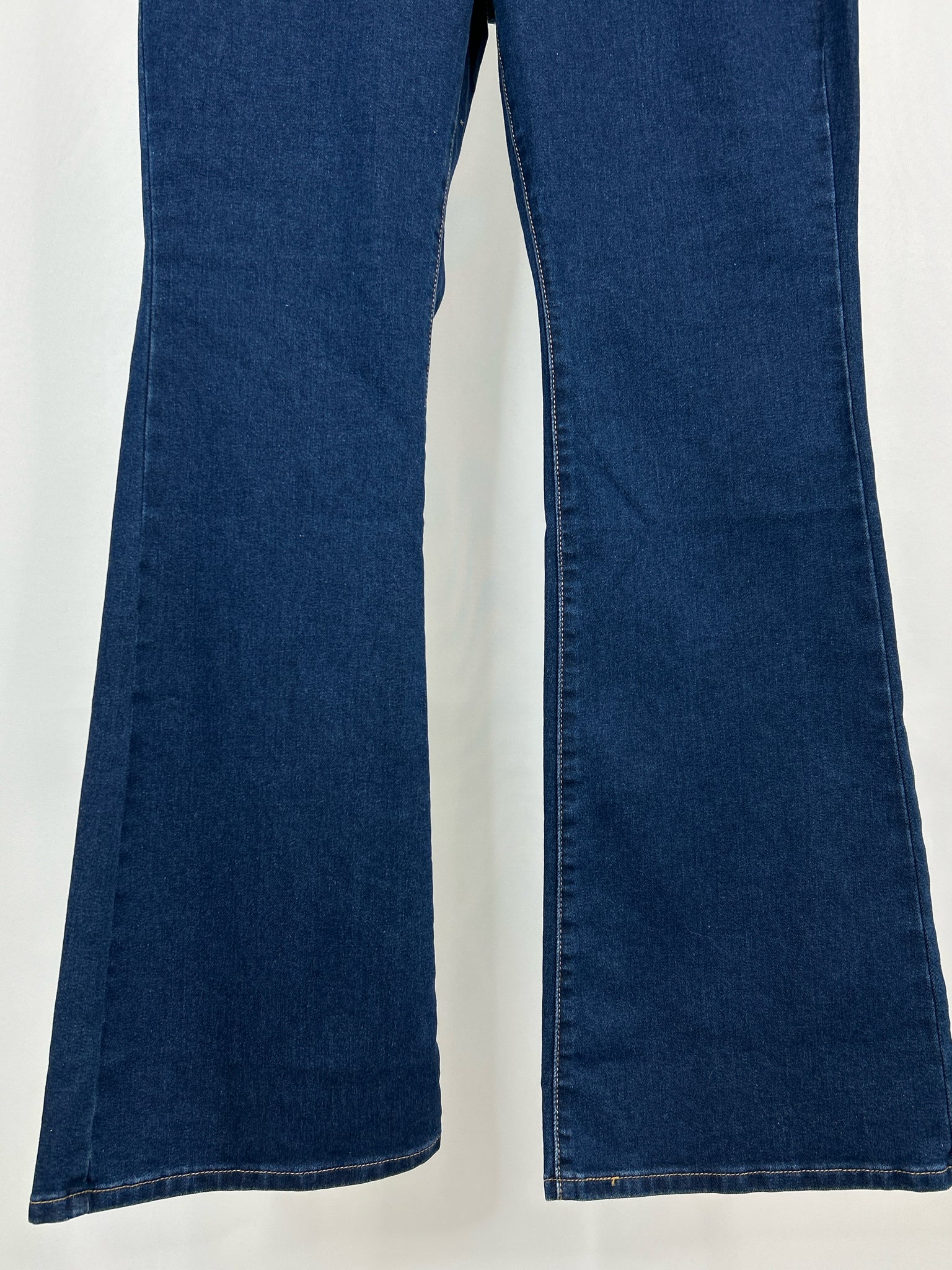 LEVIS Size 30/10 BLUE DENIM Women jeans