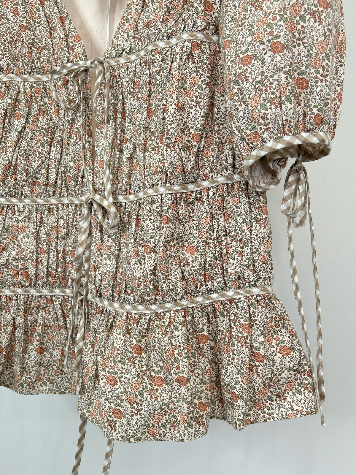 aureum Size M Beige Pink Women Top