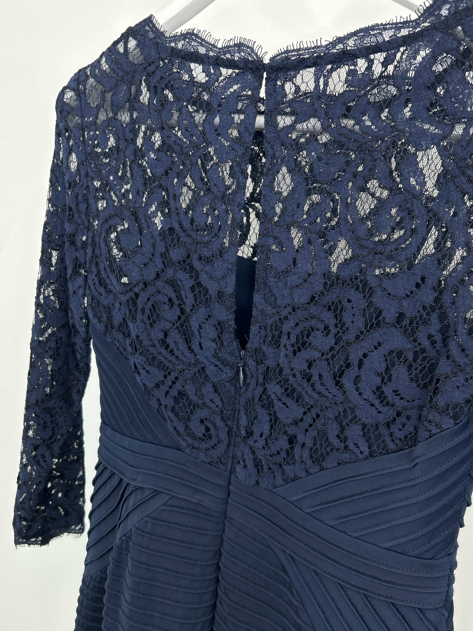 ADRIANNA PAPELL Size 2 Navy Lace Women Dress