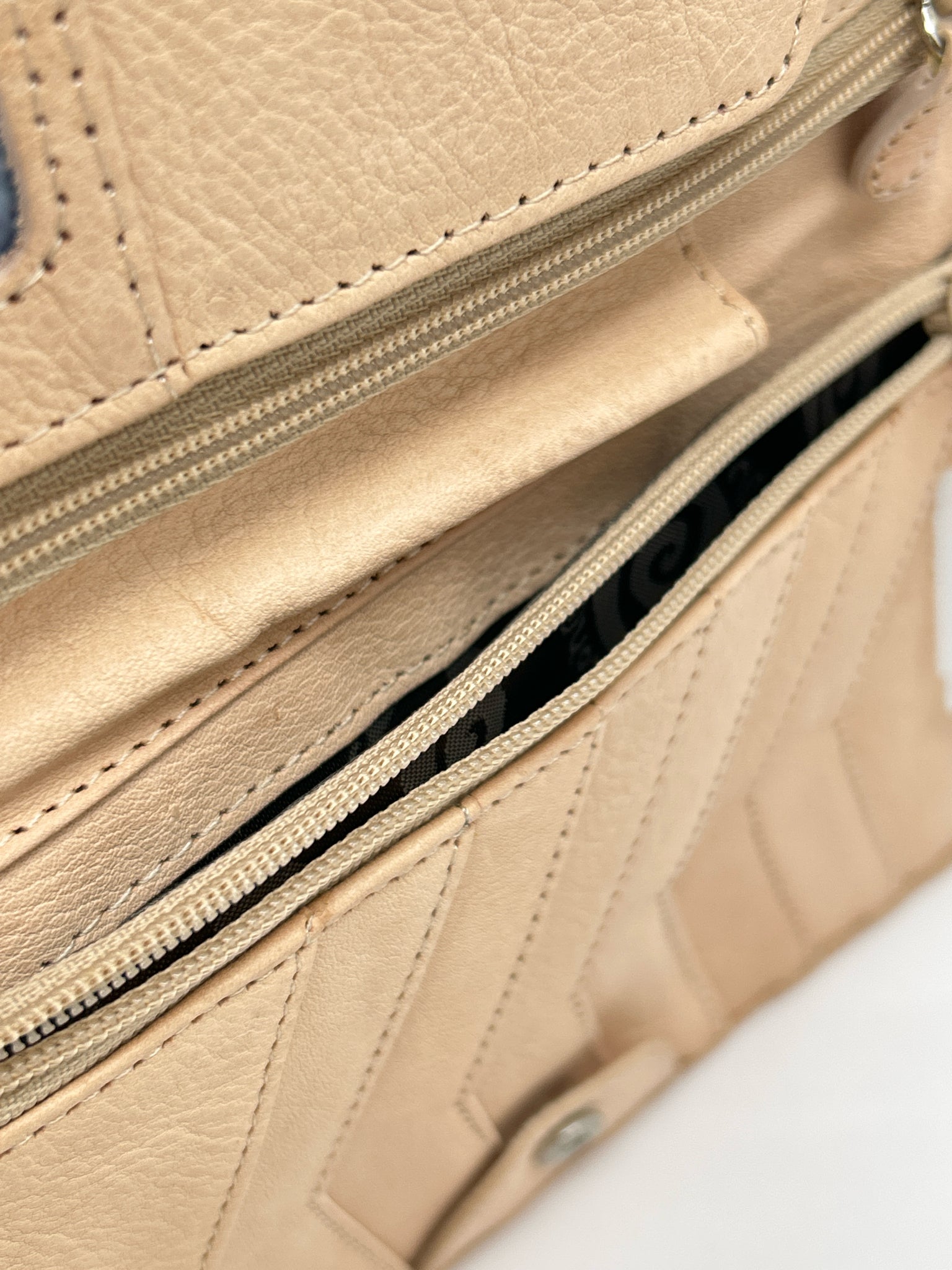 BRIGHTON NWT nude Women Wallet