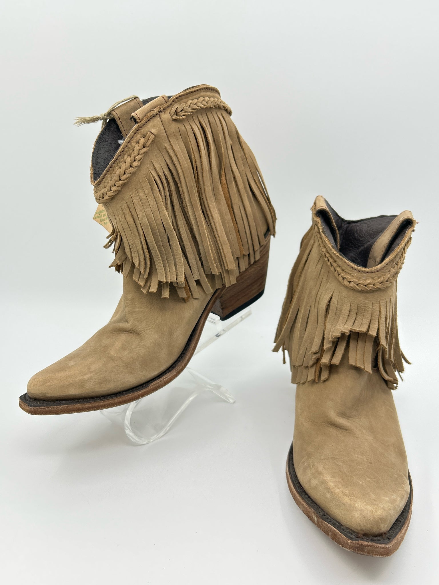 LIBERTY BLACK Size 7.5 Beige Women Boots