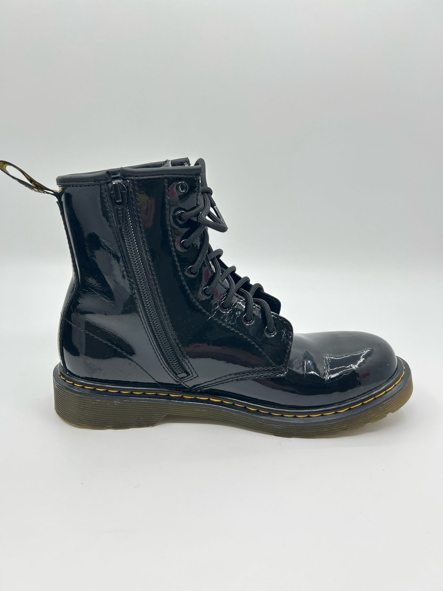 DR. MARTENS Size 7 Black Women Boots
