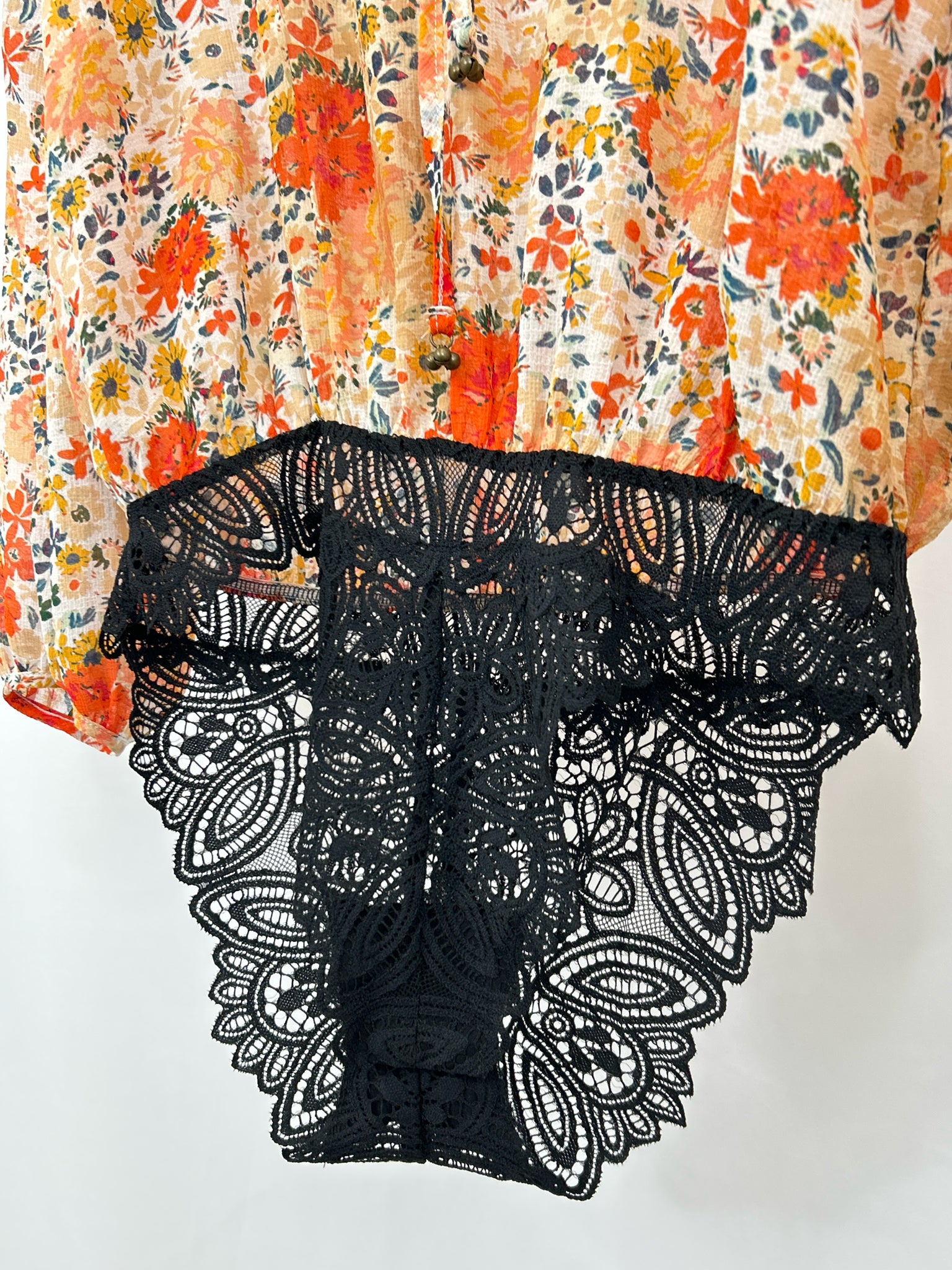 FREE PEOPLE Size M ORANGE FLORAL Women Top