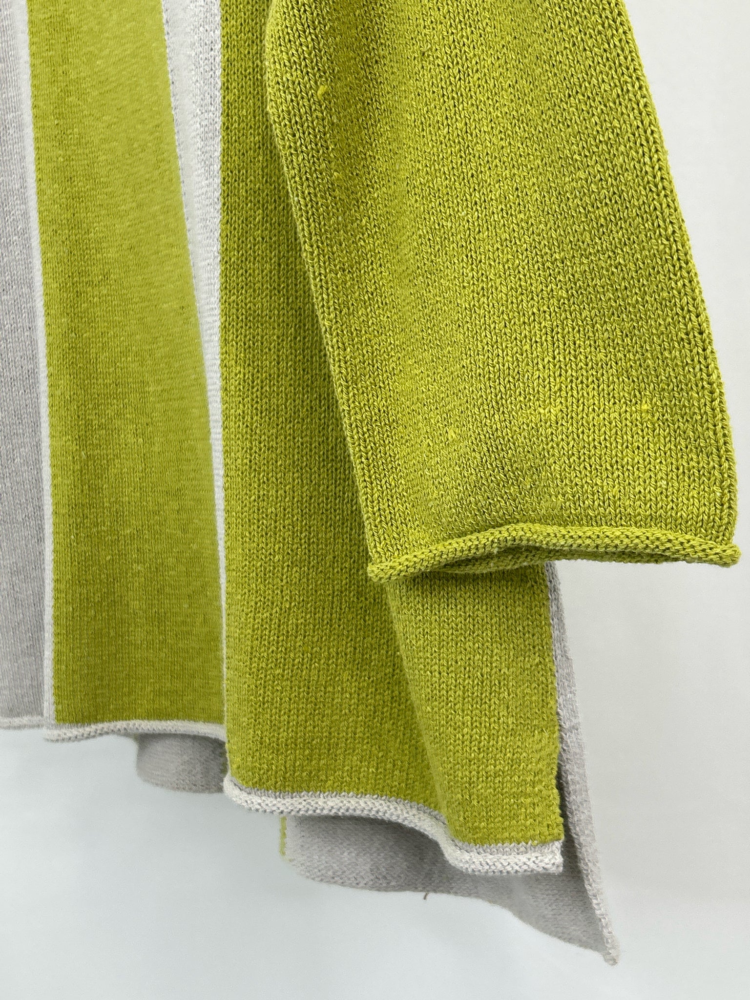 OLIVIA BY HABITAT CLOTHES Size S Green and Gray Women Sweater