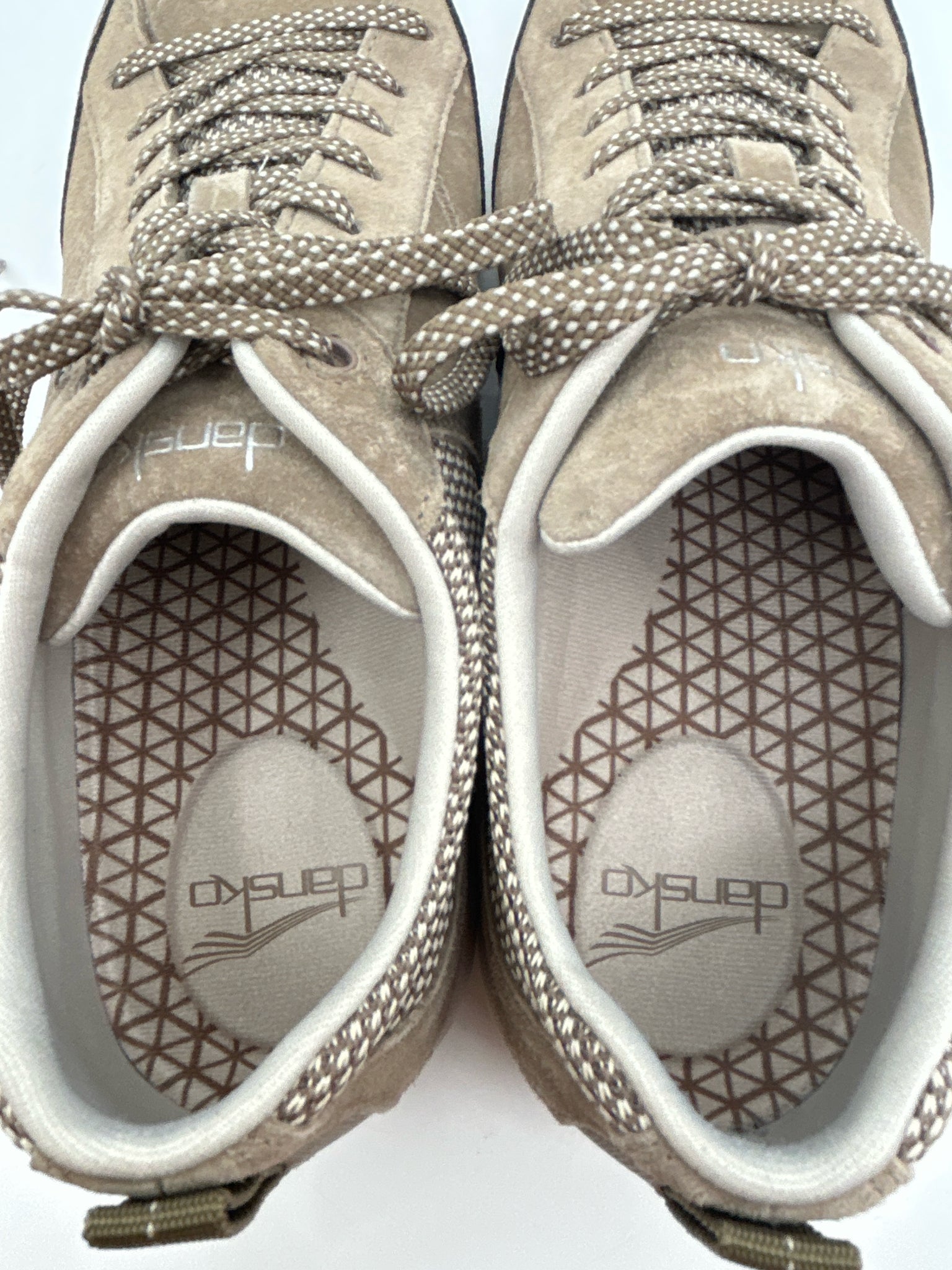 DANSKO Size 40 Taupe Women Sneakers