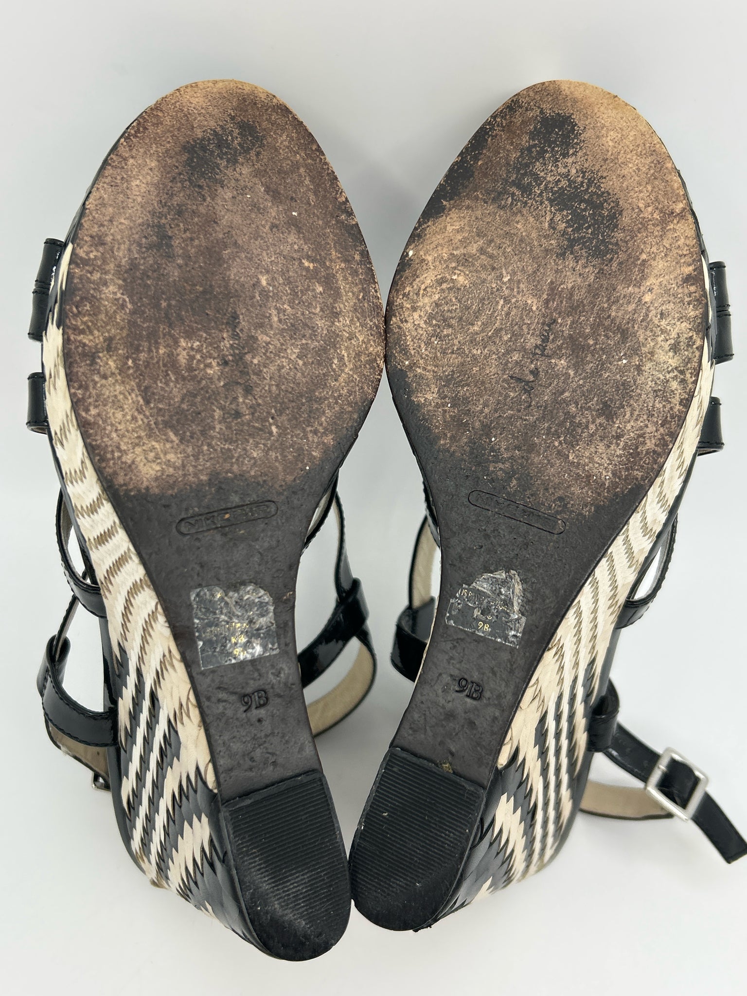 COLE HAAN Size 9B Black Women Sandal
