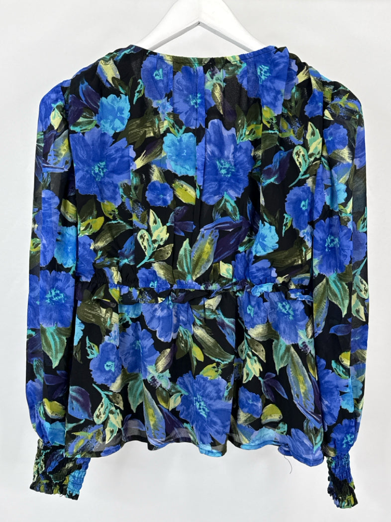 BLU PEPPER Size M Blue Print Women Top