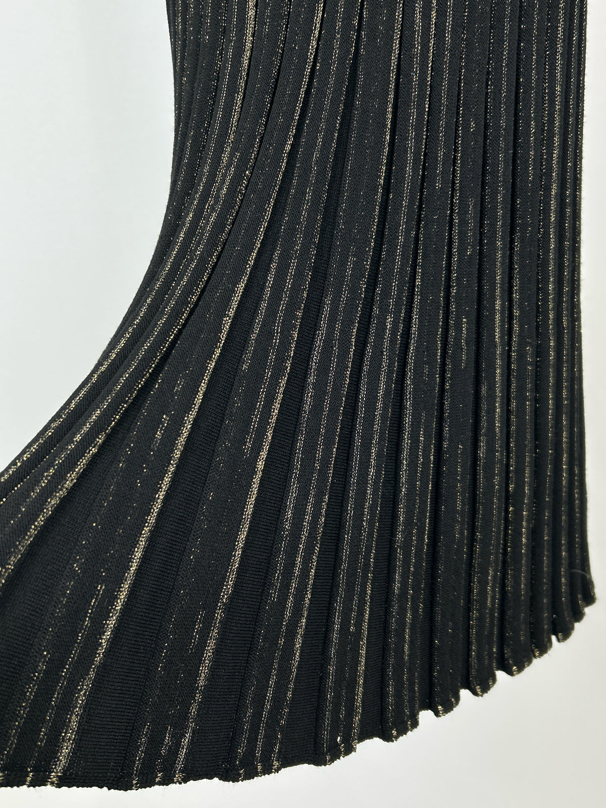 MING WANG Size M BLACK AND GOLD Women Skirt