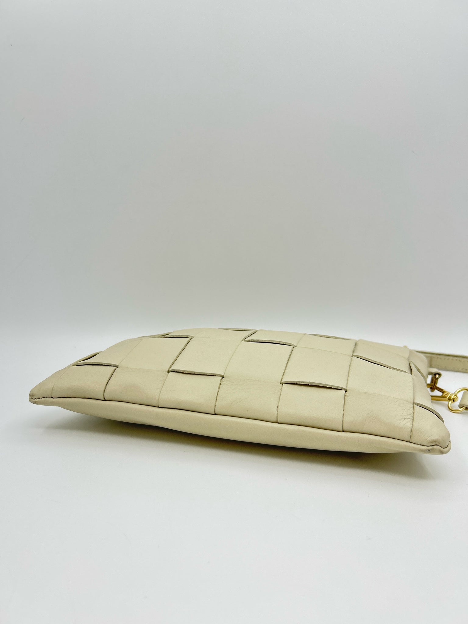 ANNA PAOLA Ivory Women Purse