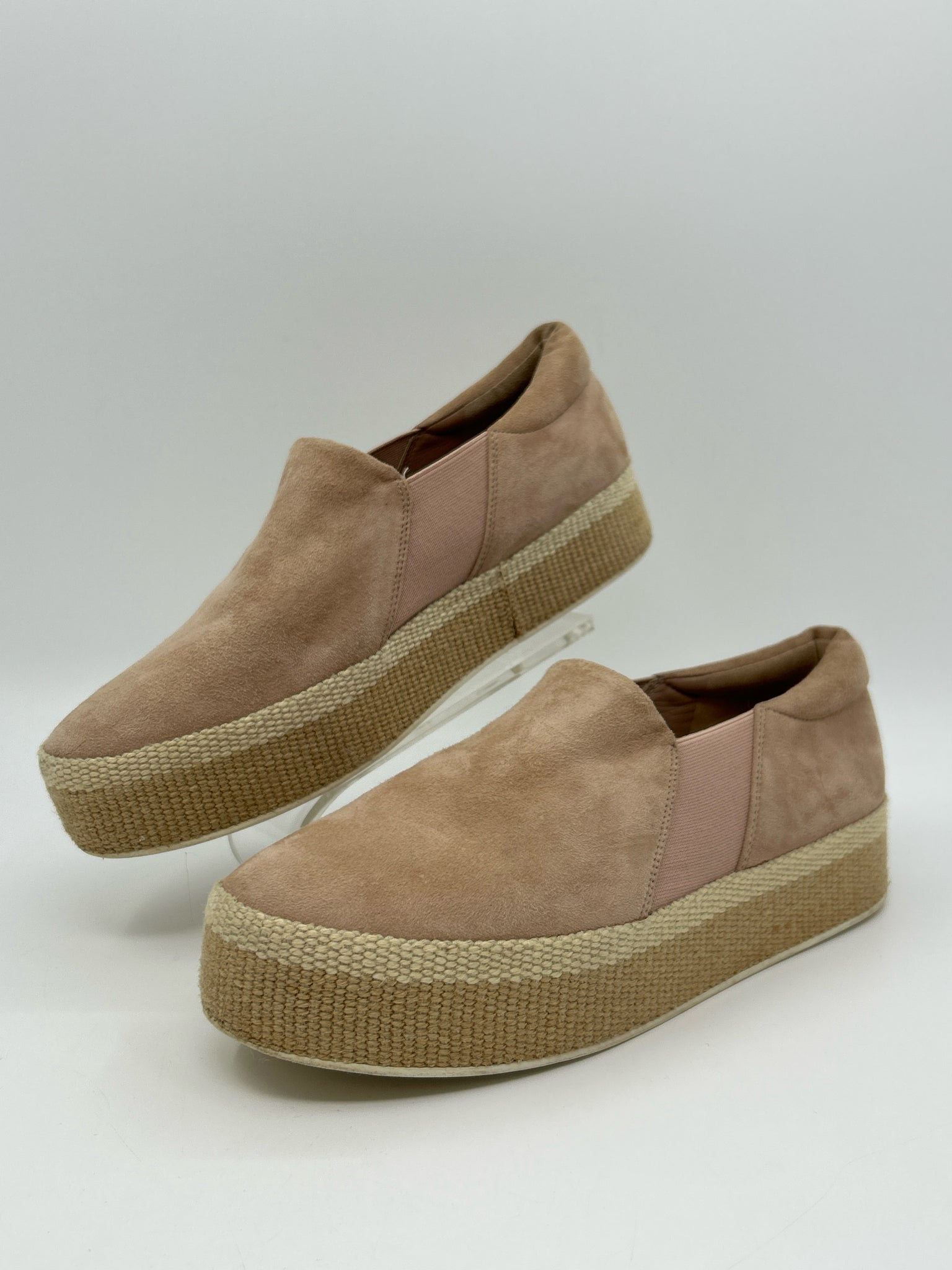 VINCE. Size 8M Dusty Rose Women Sneakers