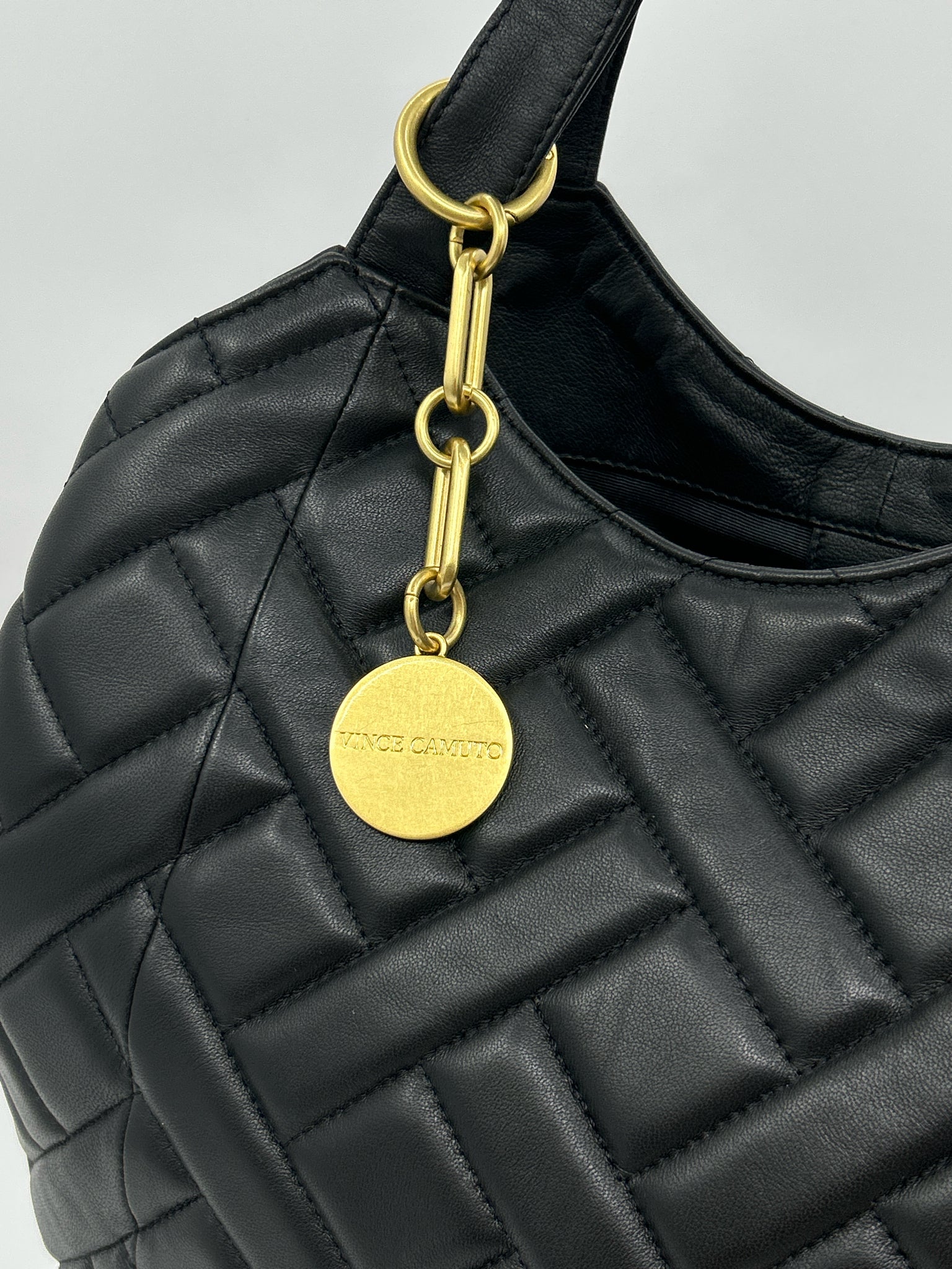 VINCE CAMUTO Black Women Purse