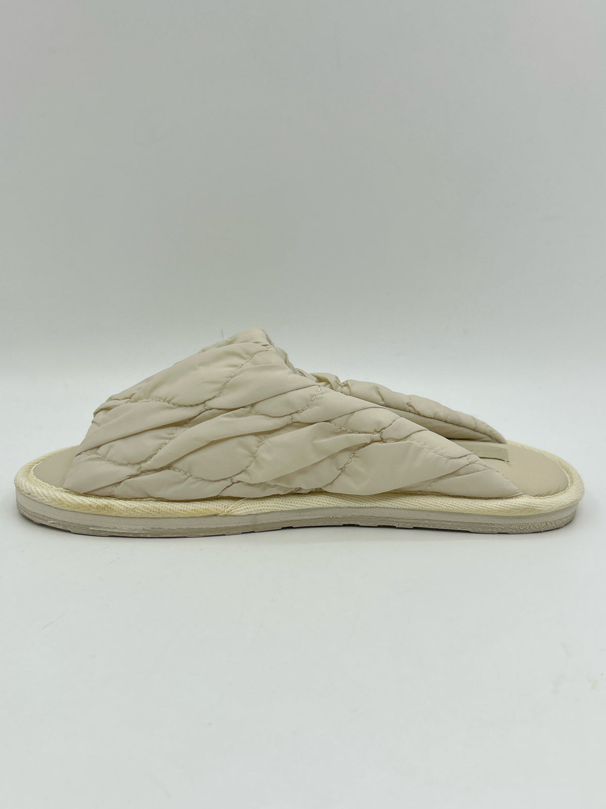 SKIMS Size 38/8 Beige Women Flats