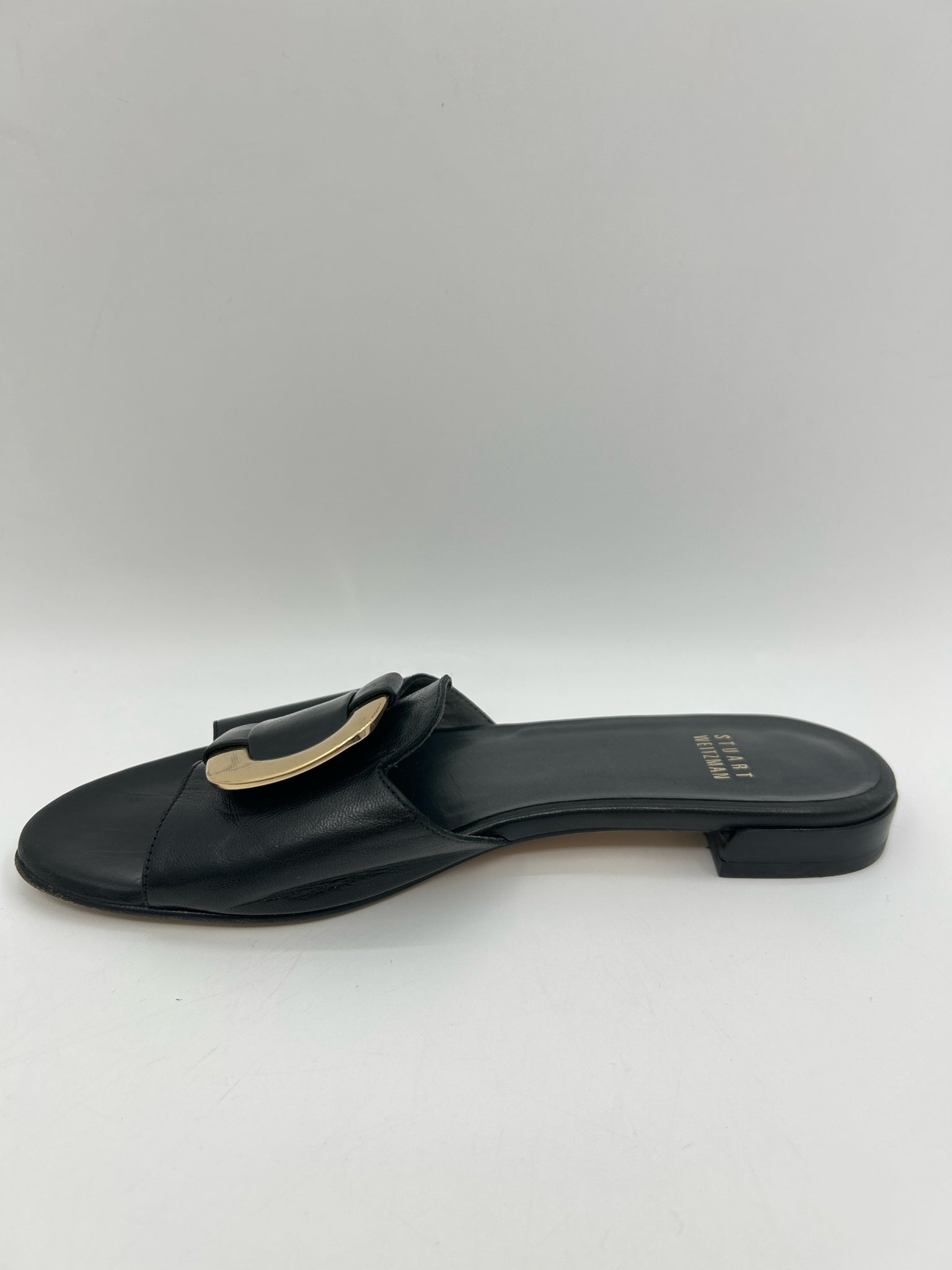 STUART WEITZMAN Size 7.5M Black Women Sandal