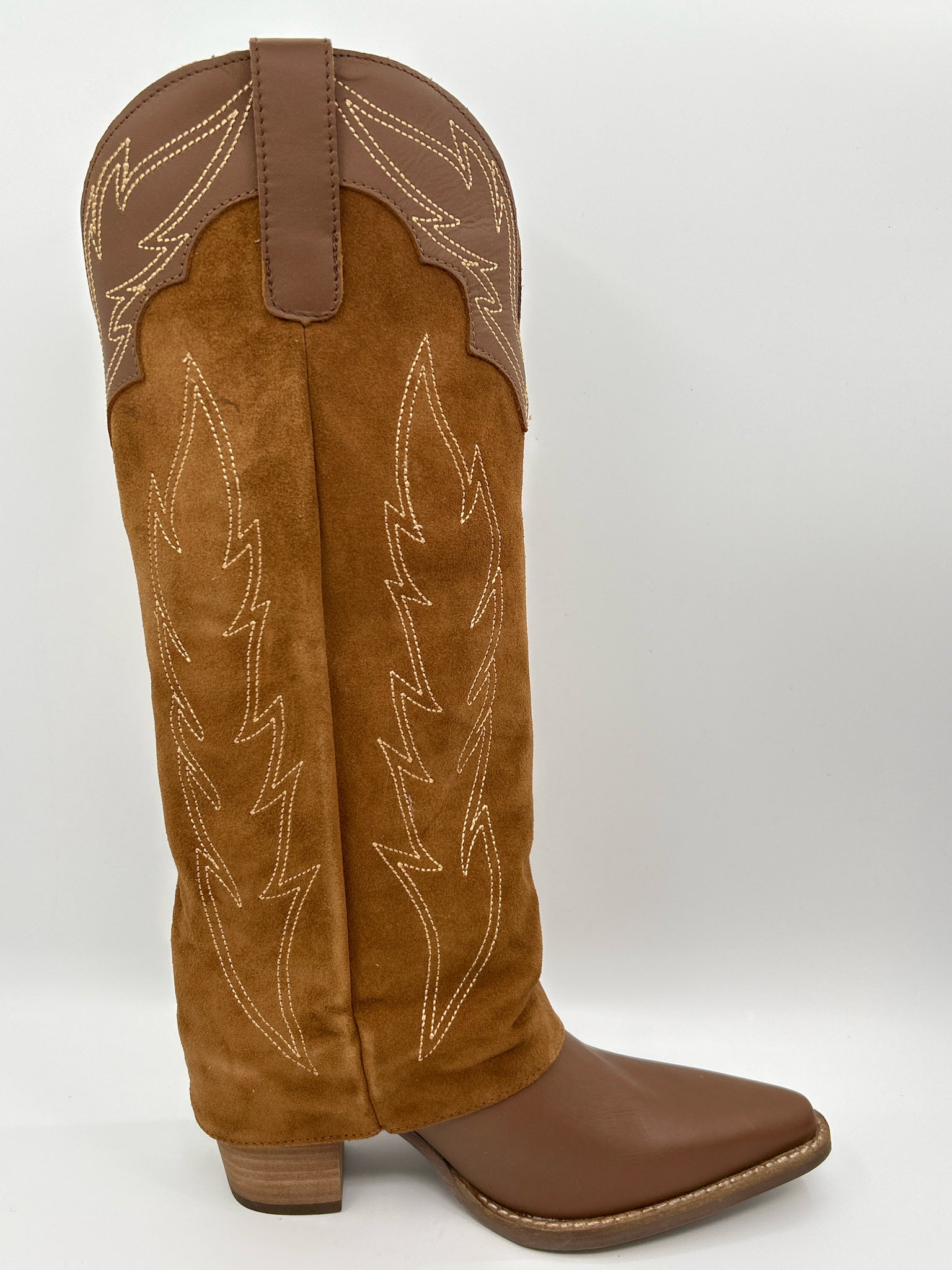 DINGO Size 7.5M Brown Women Boots