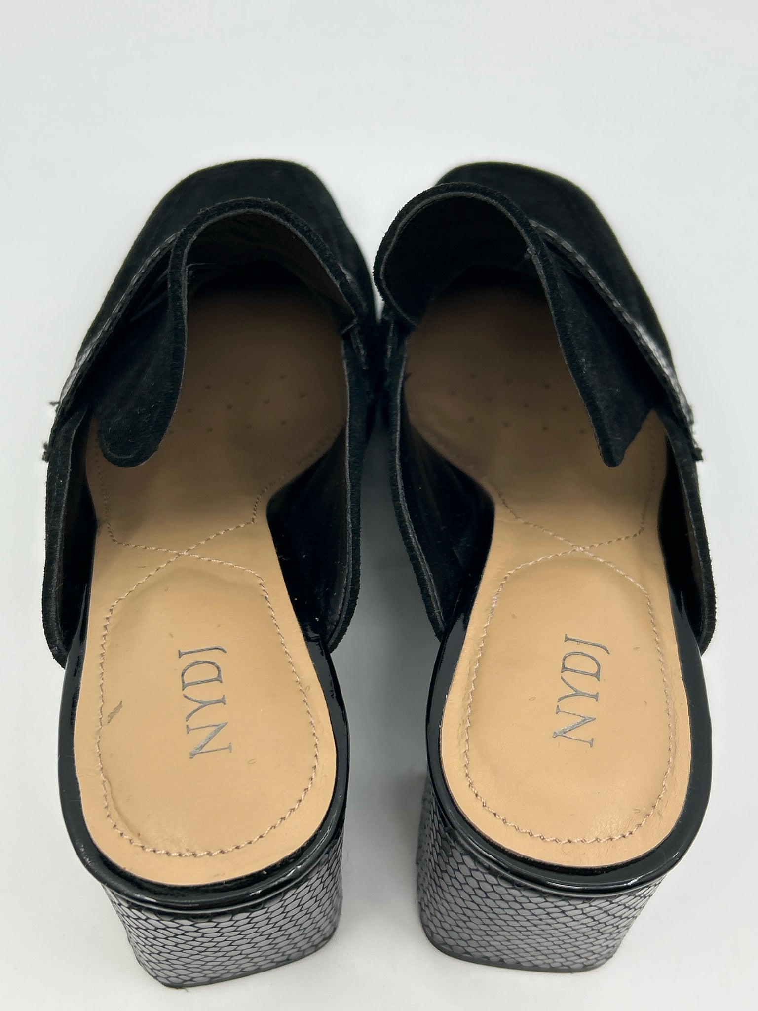 NYDJ Size 8M Black Women Flats
