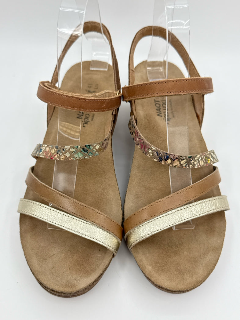 NAOT Size 41/10 Beige Women Sandal