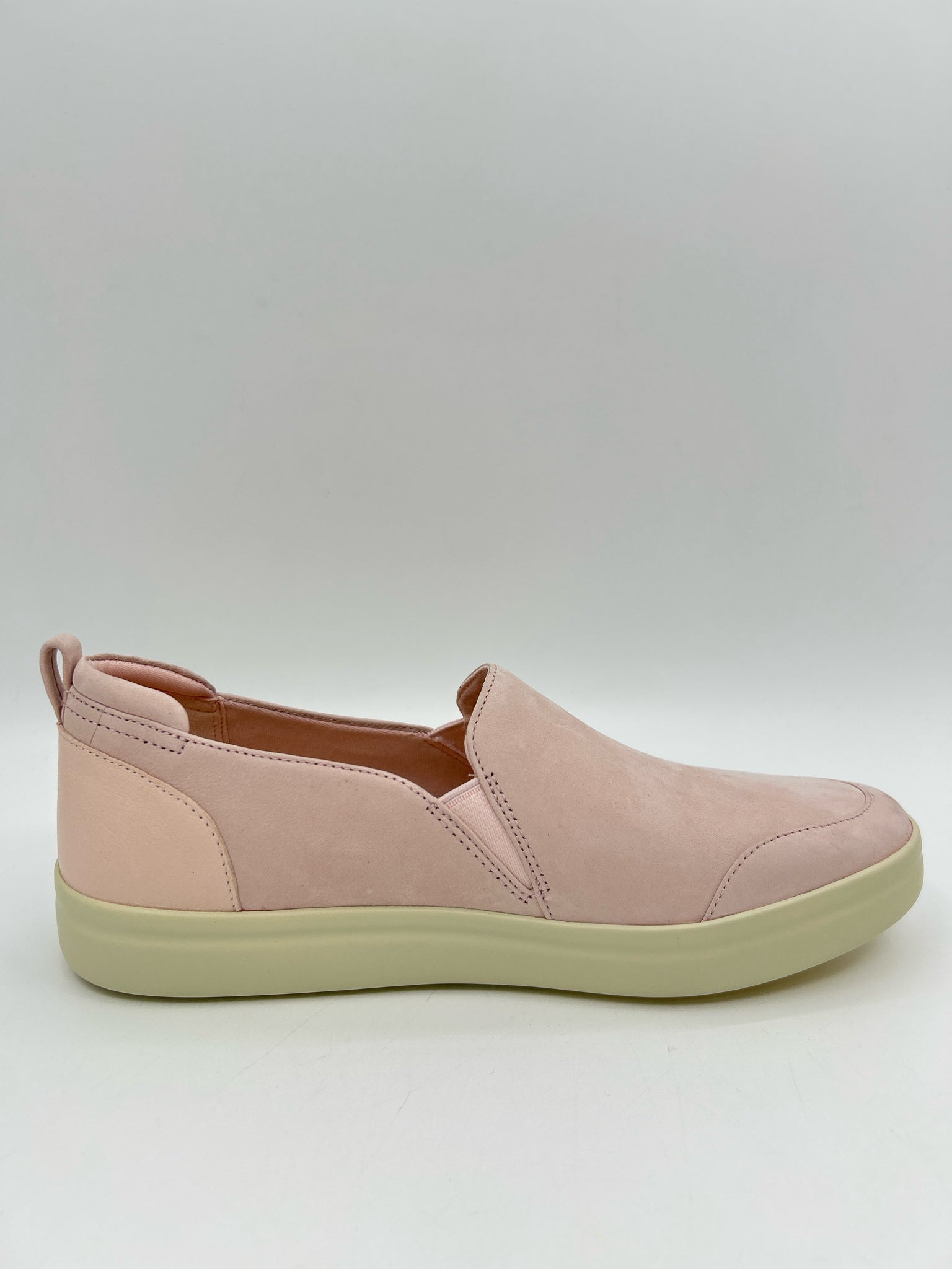 VIONIC Size 8.5 Pink Women Sneakers