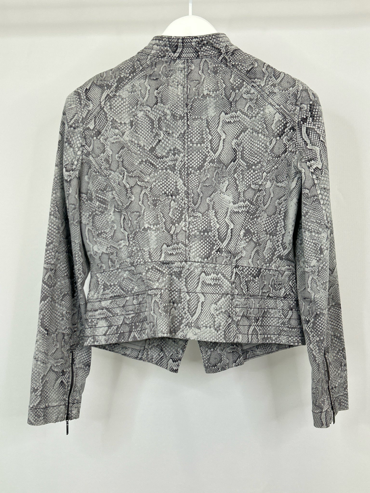 White House Black Market Size 4 Animal Print Women Jacket