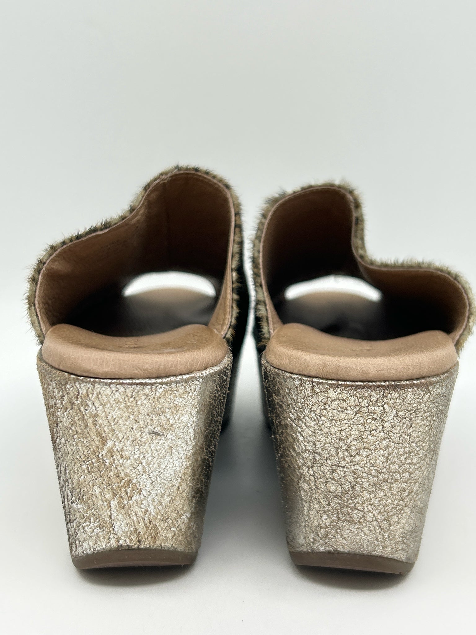 CHOCOLAT BLU Size 7 Animal Print Women Sandal