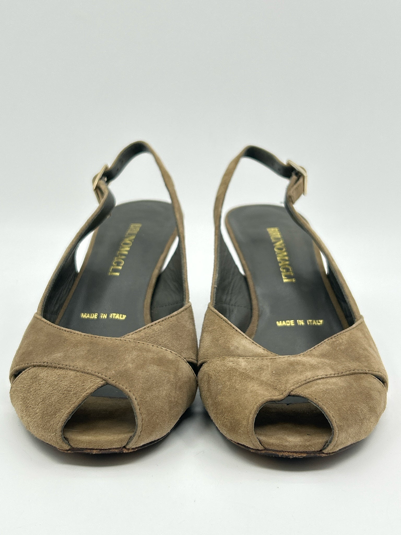 BRUNO MAGLI Size 37.5 Taupe Women Pumps