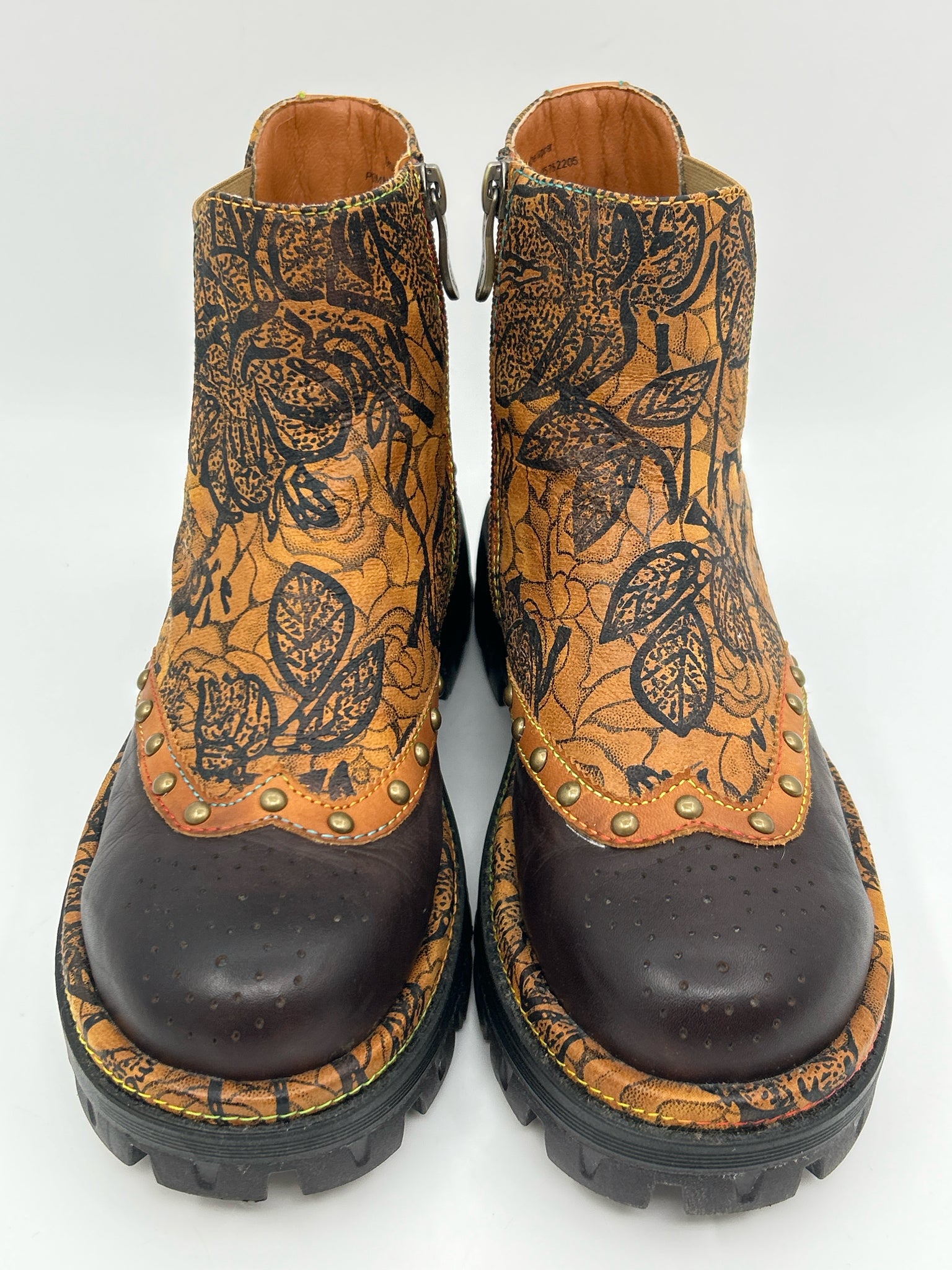 L'ARTISTE Size 38 tan & black Women Booties