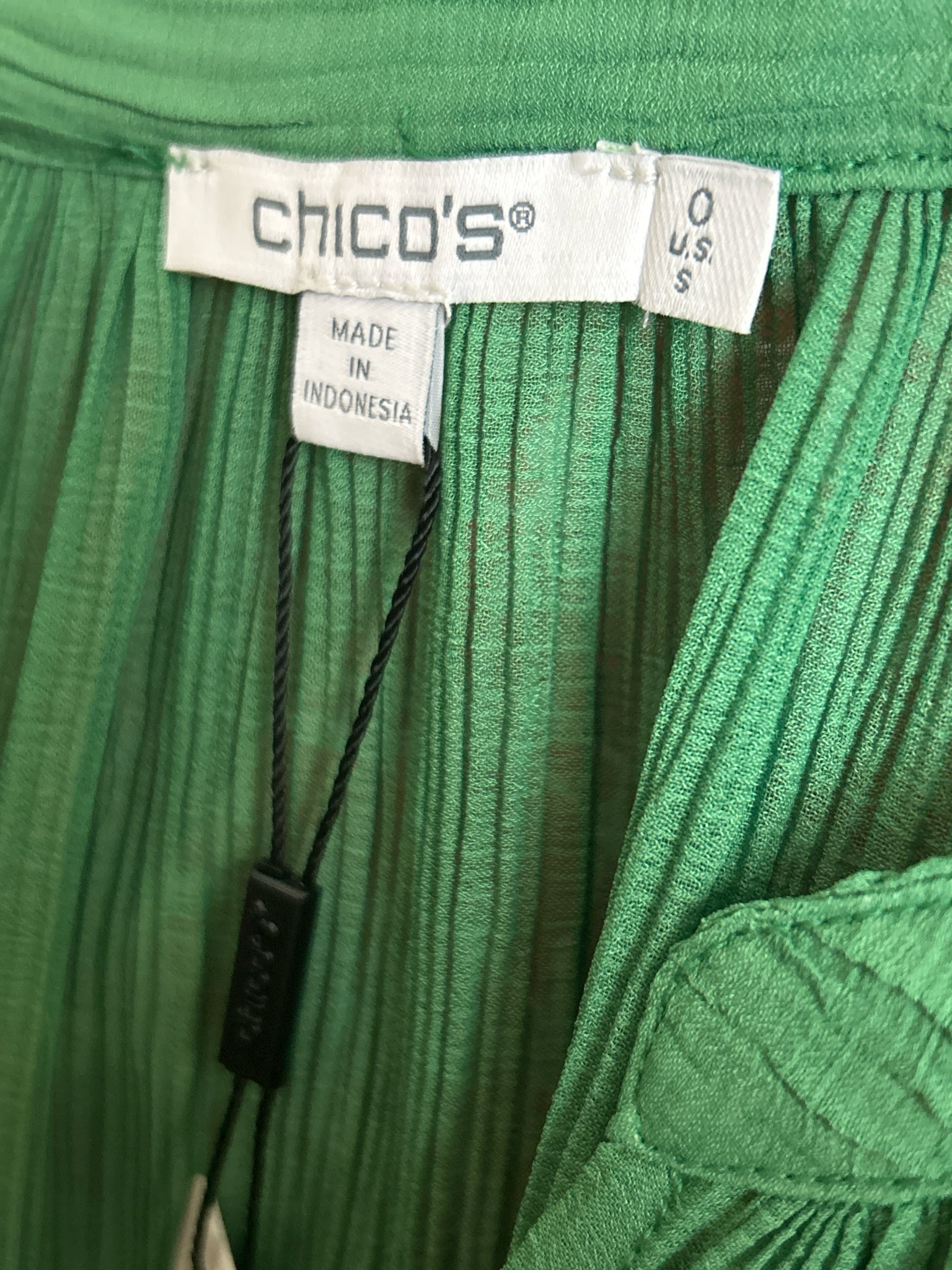 CHICO'S NWT Size S Kelly Green Women Top