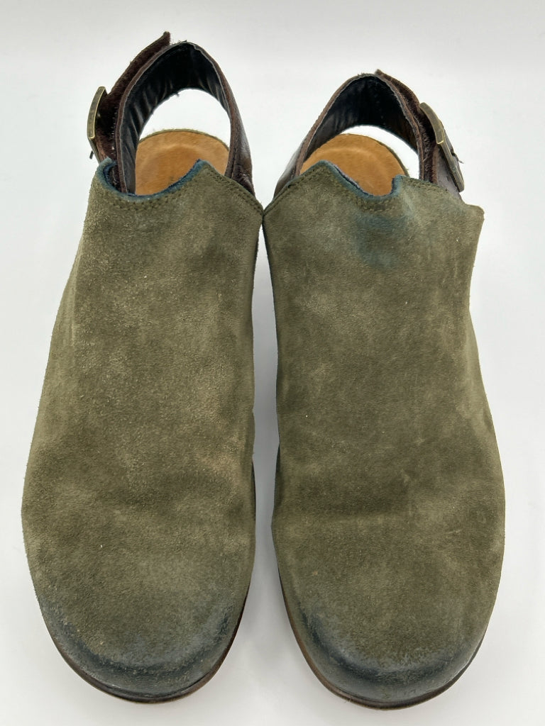 NAOT Women Size 39 OLIVE Shoes