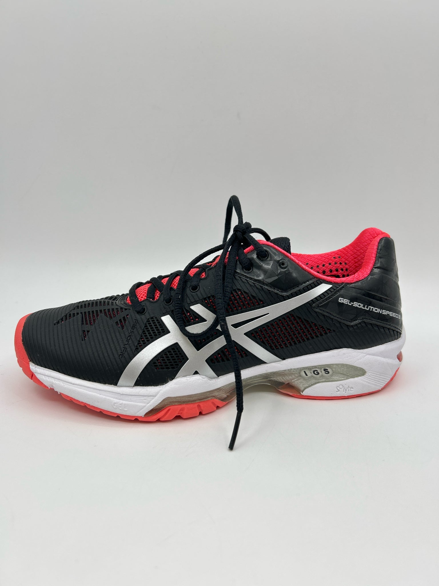 ASICS Size 7 black & pink Women Sneakers