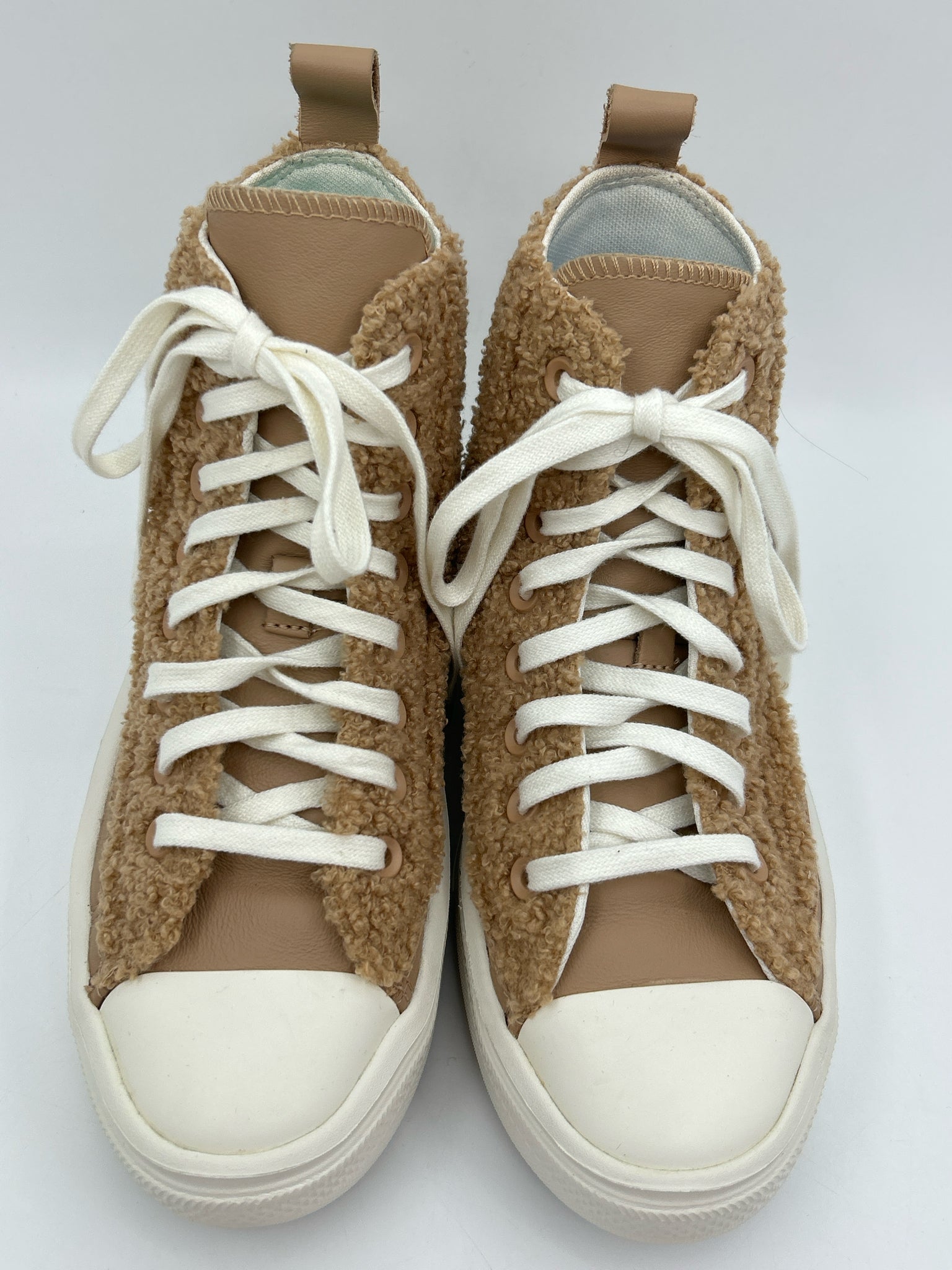 CONVERSE Size 6 Tan Women Sneakers