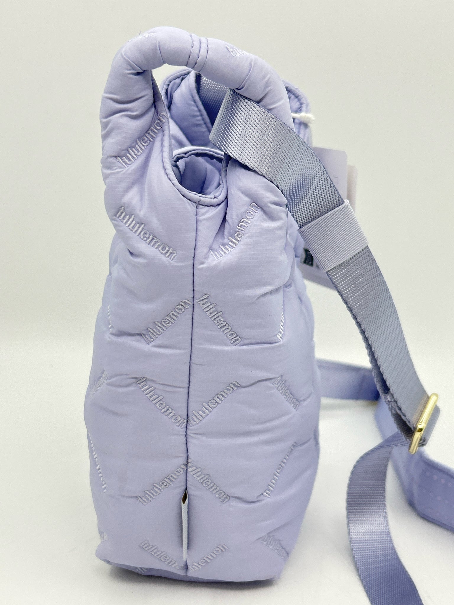 LULULEMON Lilac Women Purse NWT