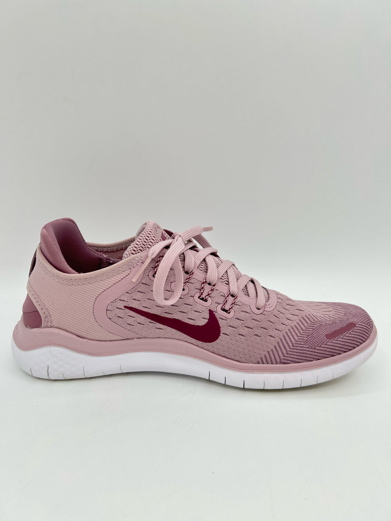 NIKE Size 7 Mauve Women Sneakers