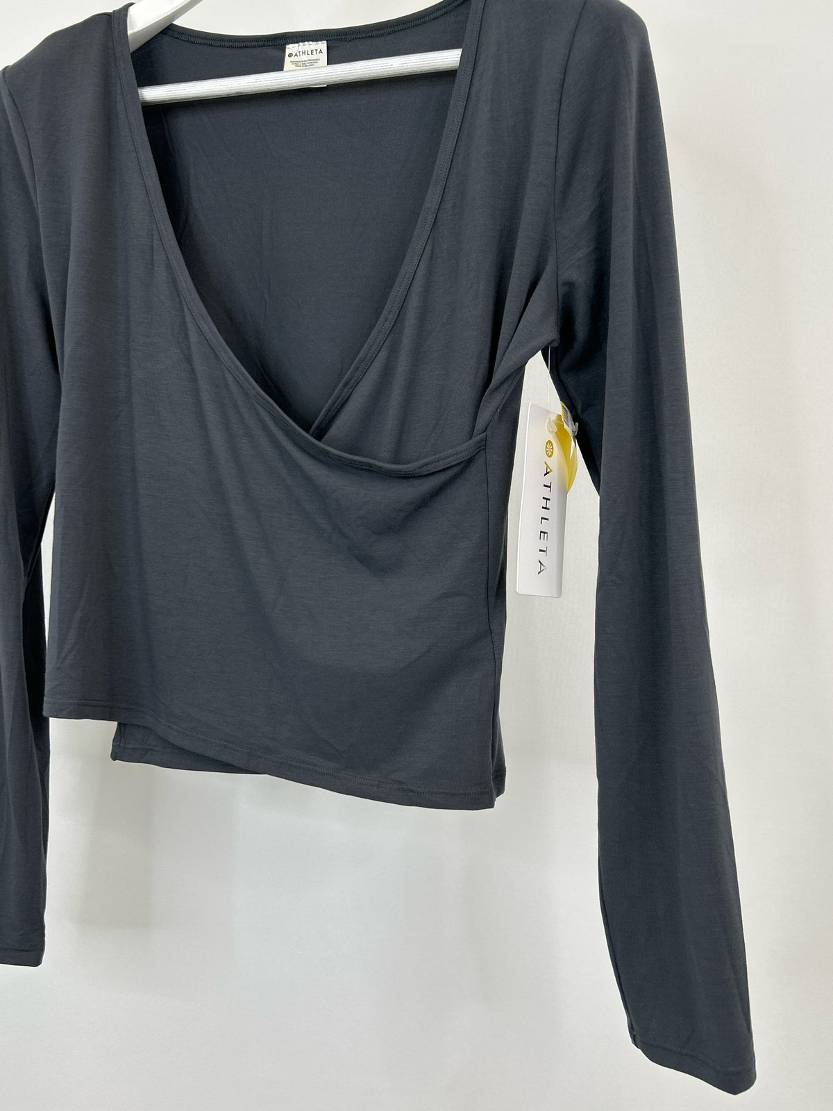 ATHLETA Size M Grey Women Workout Top