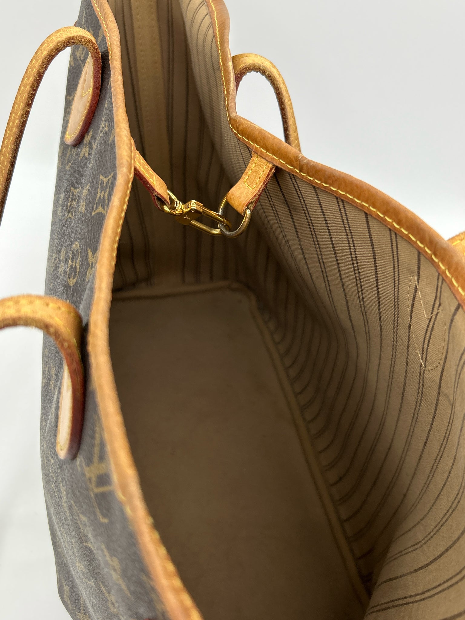 LOUIS VUITTON BROWN MONOGRAM Women Purse