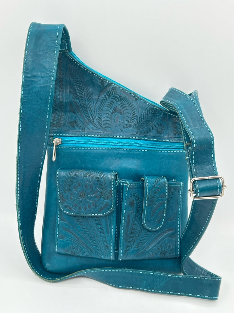 No Brand Teal Leather Purse